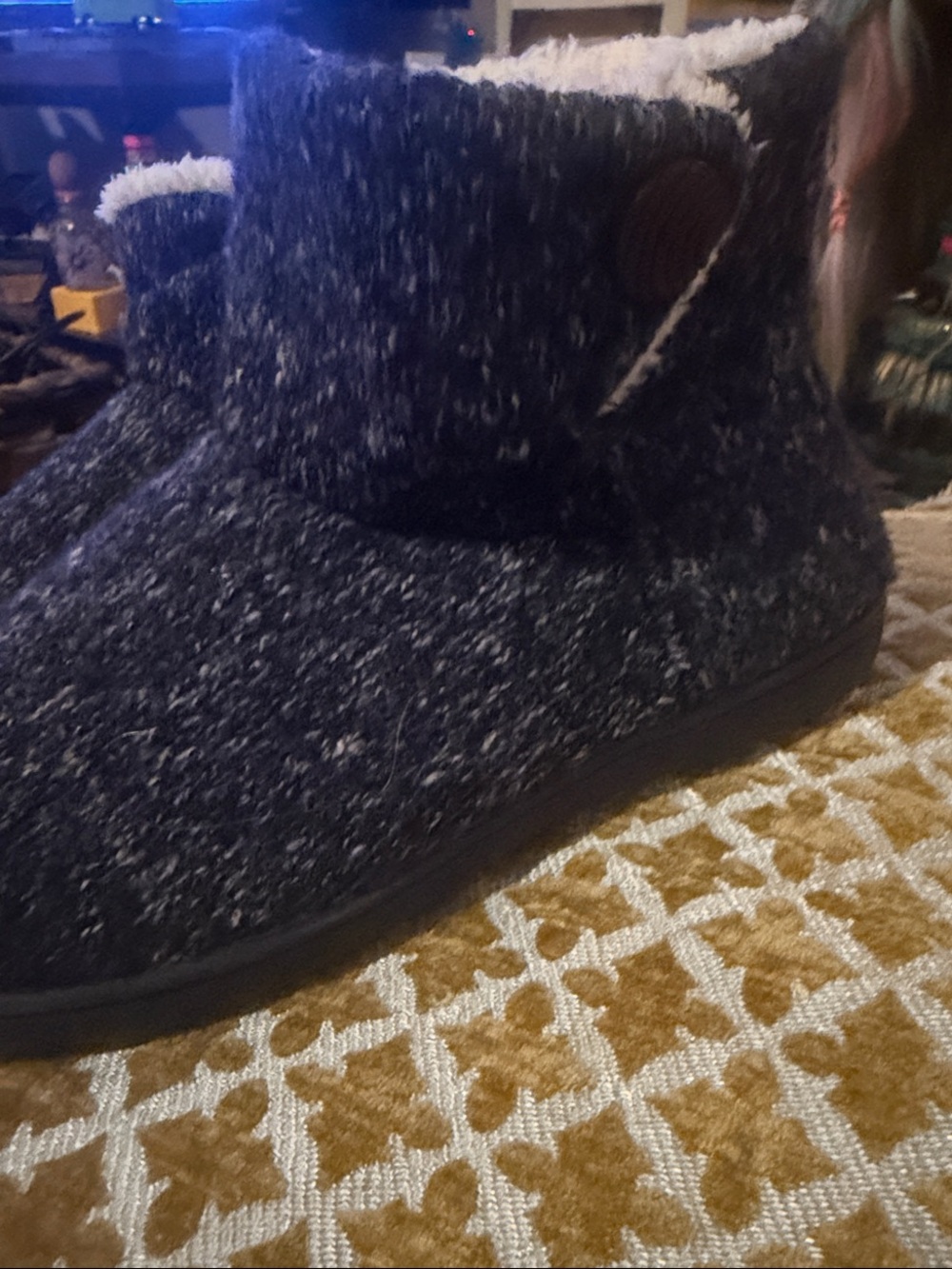 Sanuk Women's Black Flecked Sherpa Bootie Slipper
